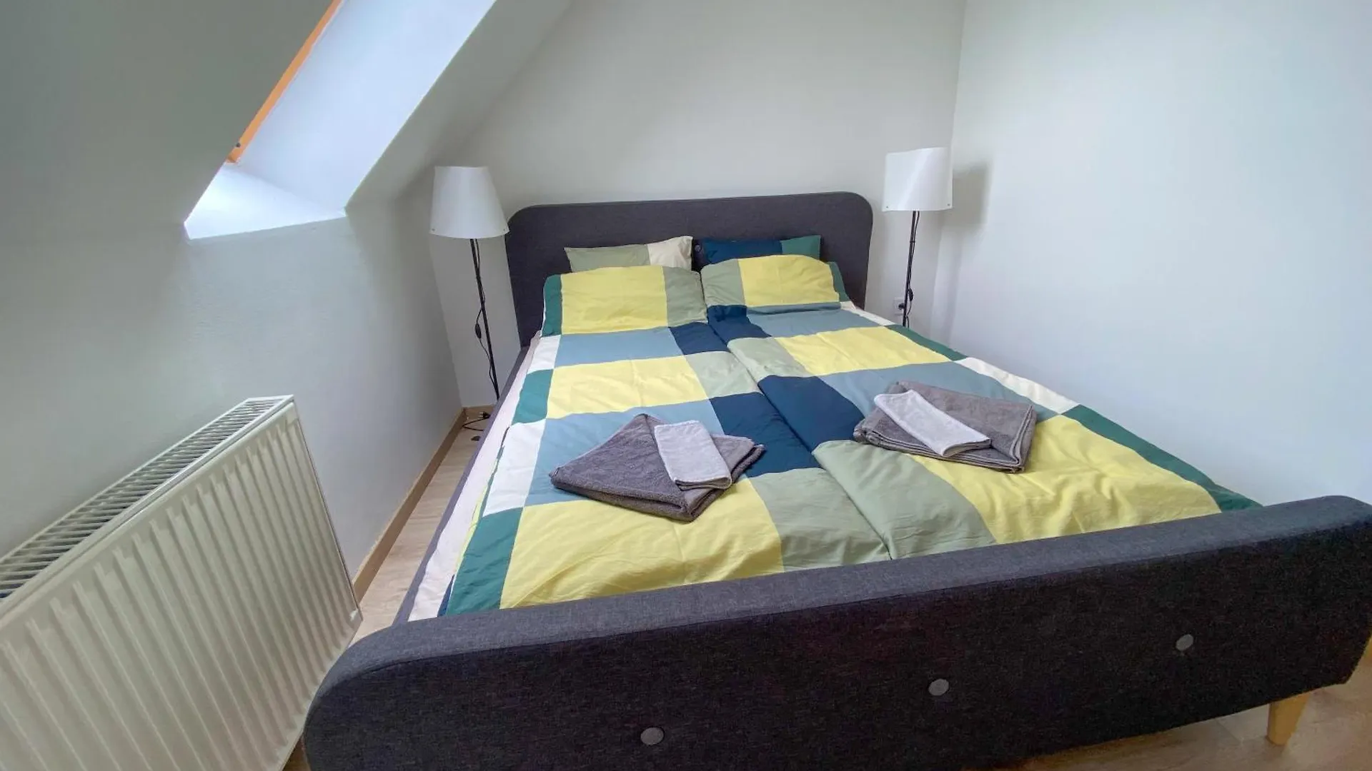 Daire Spacious 2 Story Loft W Balcony Near Opera, Andrassy Budapeşte